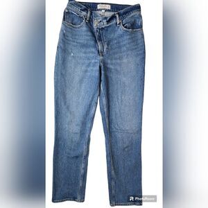 Abercrombie & Fitch Curve Love 90s Straight Ultra High Rise Jeans size 6